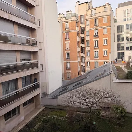 Grand Faubourg Sainthonore 8th Paris