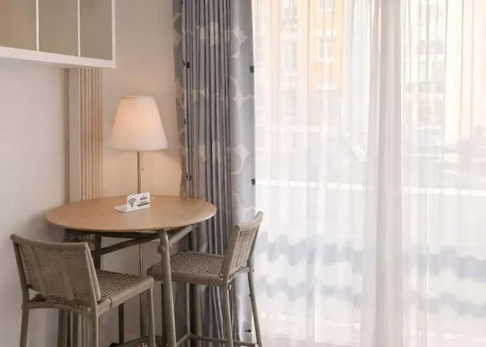 Grand Faubourg Sainthonore 8th